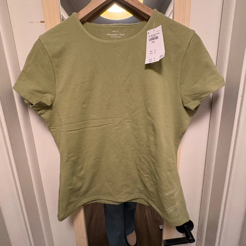 Abercrombie & Fitch Olive A&F Essentials Tee - Picture 2 of 3